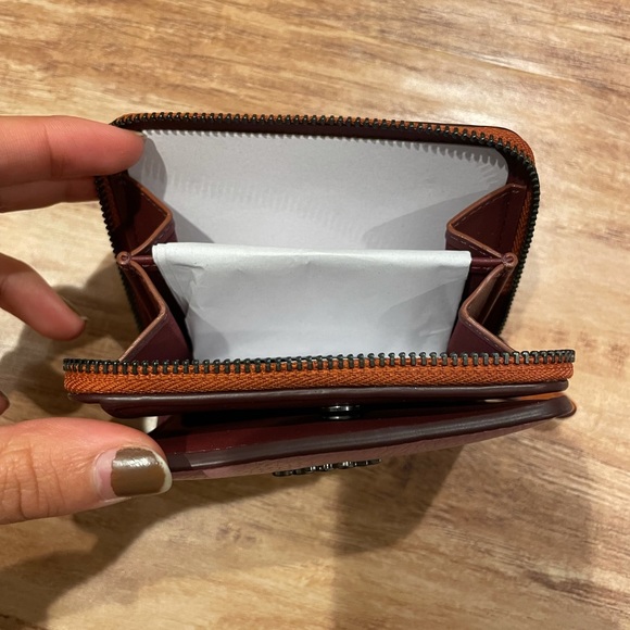 Coach Colorblock Leather Billfold Wallet - Picture 6 of 7